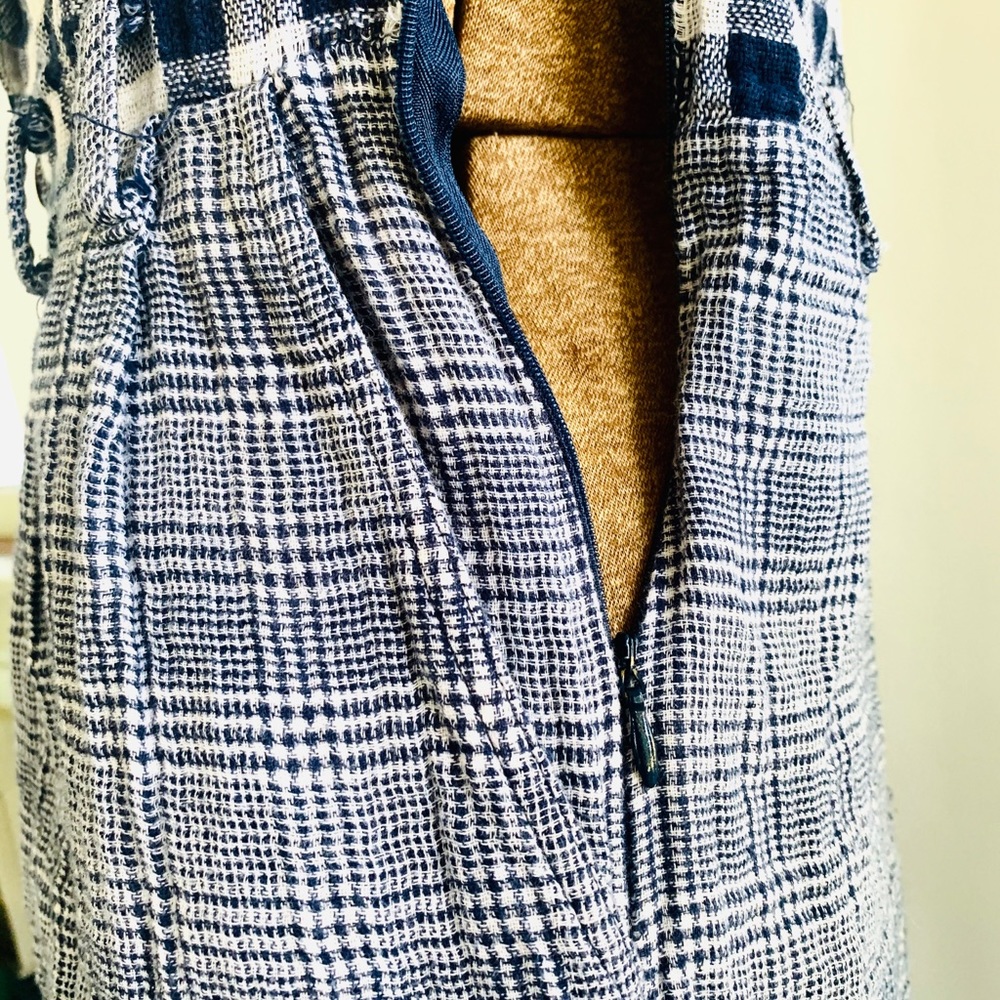Cute petite dress made in Indonesia - Picture 4 of 6